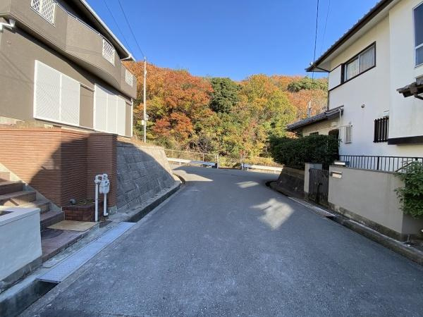 【前面道路含む現地写真】 | 須磨区若草町3丁目　中古戸建