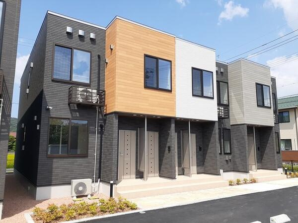 ヒルズ長久　Ａの外観