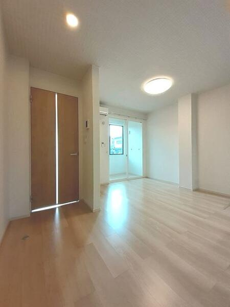 ヒルズ長久　Ａの居間・リビング