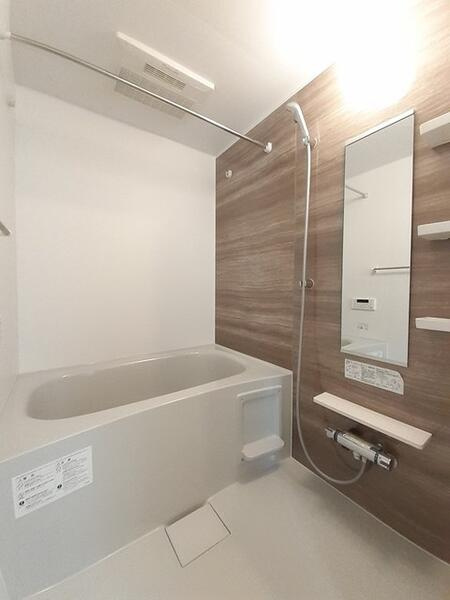 ヒルズ長久　Ａの浴室