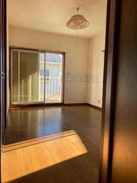 貴志川町西山　中古戸建の洋室