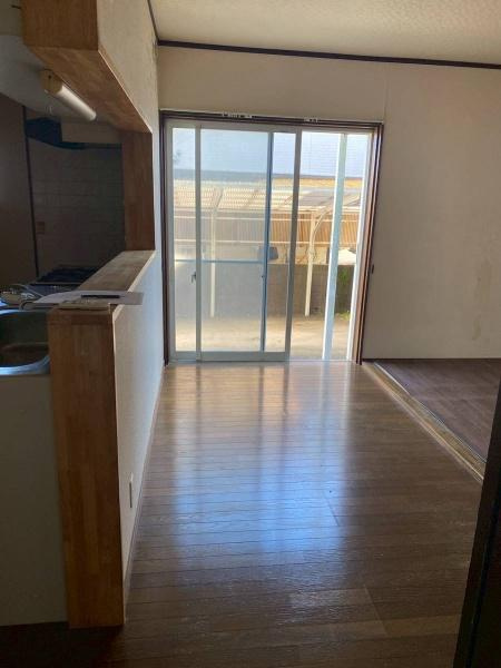 貴志川町西山　中古戸建の居間・リビング