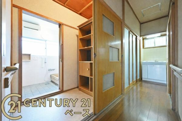 香芝市穴虫の中古一戸建の内装