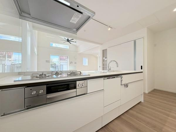 茅ヶ崎市東海岸南４丁目の新築一戸建のキッチン|食洗器付きキッチンです！