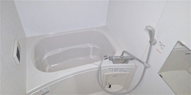 レオネクストフィールドの浴室