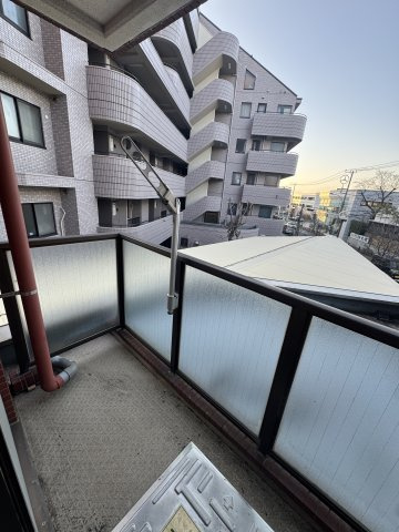 【バルコニー】 | 丸嶋キョウエイハイツ上井草 | 
