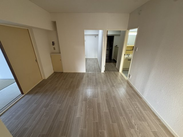 【居間・リビング】 | 丸嶋キョウエイハイツ上井草 | 2面採光・2重窓