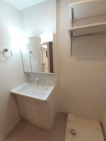 シャルム泗水５番館　Ｄの洗面所