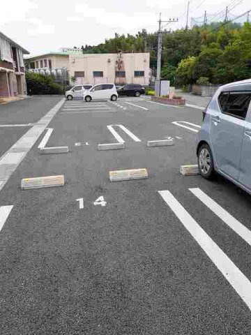 ドリームハイツＤの駐車場