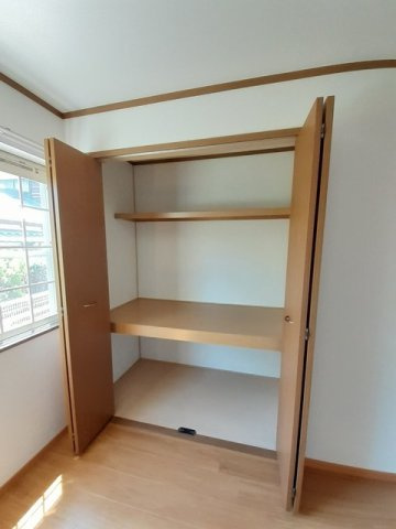 プリムローズＢ棟の収納