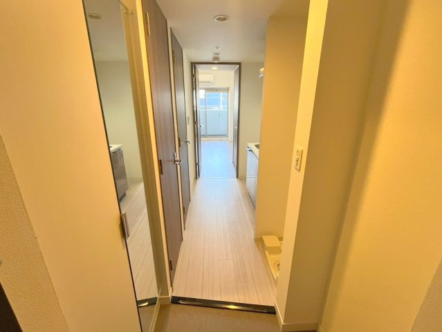 プレサンス新大阪イオリアの玄関