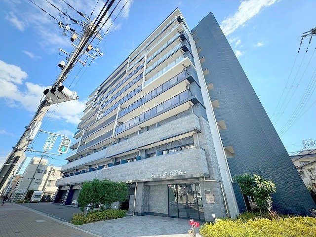 プレサンス新大阪イオリアの外観