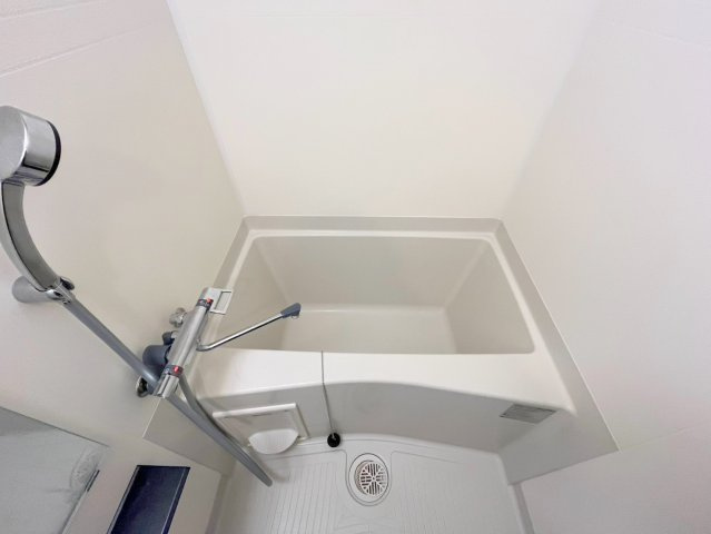 プレサンス新大阪イオリアの浴室