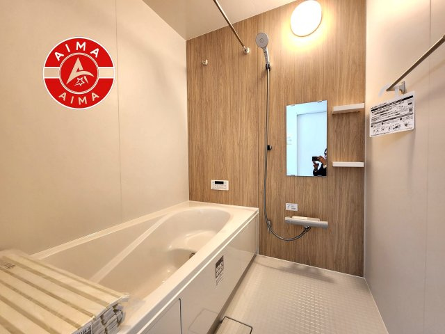 春日市須玖南7丁目第1-3棟（2号棟）の浴室|1日の疲れを癒してくれる広々バスルーム。雨の日のお洗濯にも大活躍な浴室乾燥機付です！
