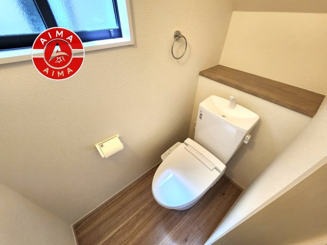 春日市須玖南7丁目第1-3棟（2号棟）のトイレ|温水洗浄便座を完備しております。2ヶ所にトイレがあるのは朝の慌ただしい時間も安心です。
