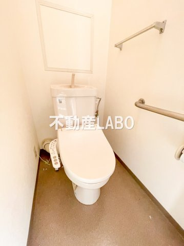 メゾンドーム三軒家のトイレ