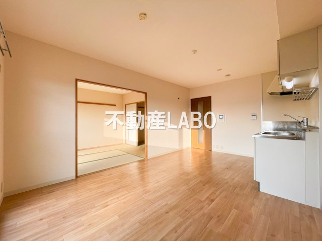 メゾンドーム三軒家の内装