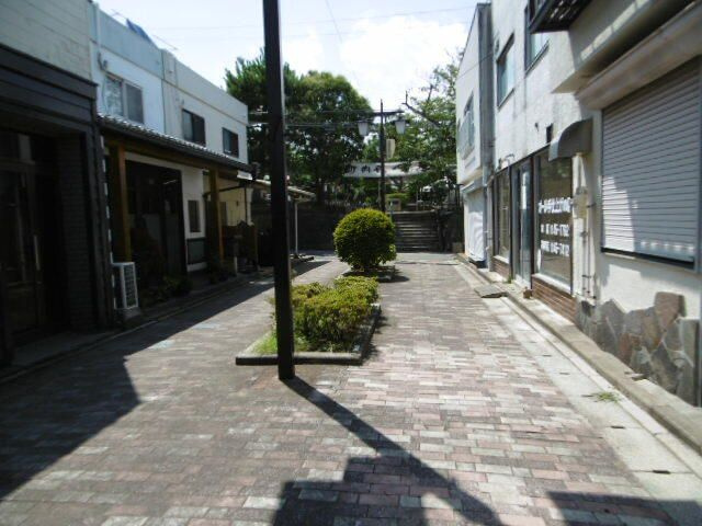 鎌倉市今泉台　２階建て貸店舗事務所の周辺