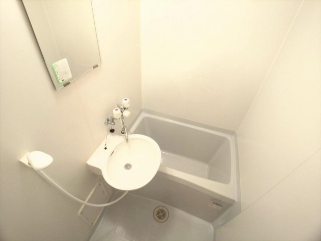 レオパレスＡｎｇｅｌｓⅡの浴室|快適なバスルーム