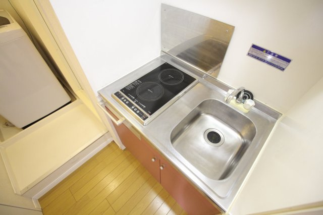 レオパレスクオーレのキッチン|一人暮らしにピッタリの機能的なシンク