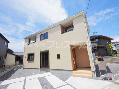 【外観】 | 奈良市菅原町の新築一戸建 全７区画 | 現地写真（４号地外観）即入居可！実際の建物内をご内覧できます♪※現地に係員は常駐しておりません。