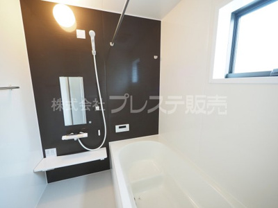 【浴室】 | 奈良市菅原町の新築一戸建 全７区画 | 現地写真（４号地浴室）浴室暖房乾燥機を標準装備！