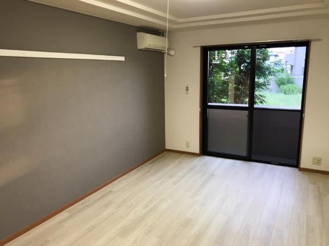 チェリーハウスの居間・リビング|洋室