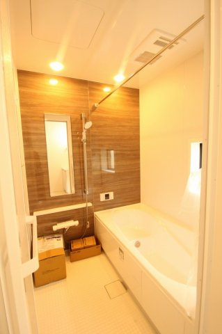 土佐市高岡町甲　新築戸建  1号棟【太陽光発電システム　8.37kw】の浴室