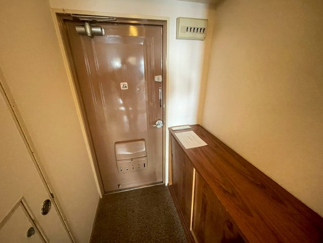 プラザ翠光の玄関