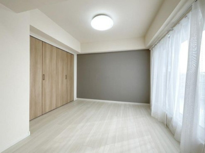 【洋室】 | 日商岩井方南町マンション
