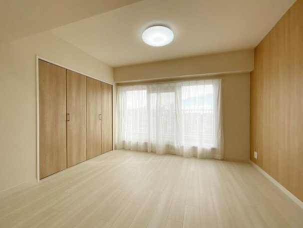 【洋室】 | 日商岩井方南町マンション
