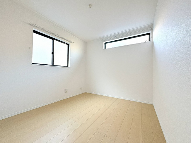 【洋室】 | 新座市栄3丁目　新築一戸建住宅　全5棟　(保谷店) | 2階5.25帖北西側/お好みのインテリアで安らぐ癒し空間が生まれます。