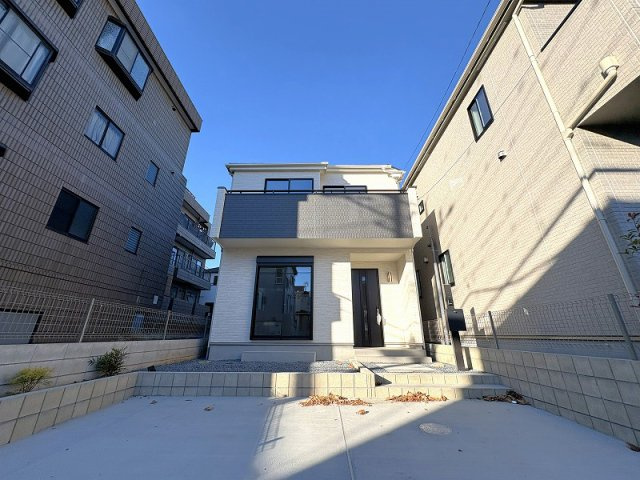 【外観】 | 新座市栄3丁目　新築一戸建住宅　全5棟　(保谷店) | 2025年12月撮影/耐震等級「3」取得！地震に強い4LDKの新築一戸建住宅です。