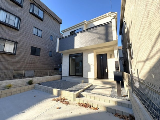 【外観】 | 新座市栄3丁目　新築一戸建住宅　全5棟　(保谷店) | 断熱性などに優れたZEH水準適合の省エネ住宅！