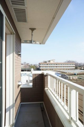 サニーレジデンスのバルコニー