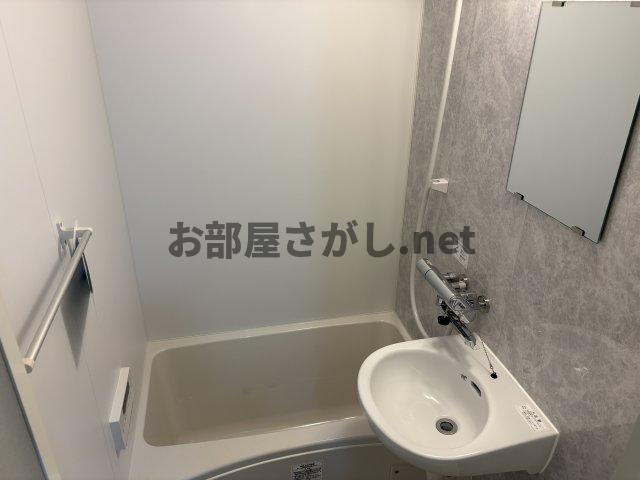 メゾンサイトウ8の浴室