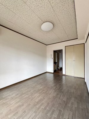 【内装】 | ローズハースト