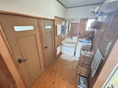 【脱衣所】 | 白銀売家