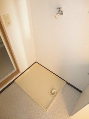 高砂市阿弥陀町生石のアパートの設備|室内洗濯機置場