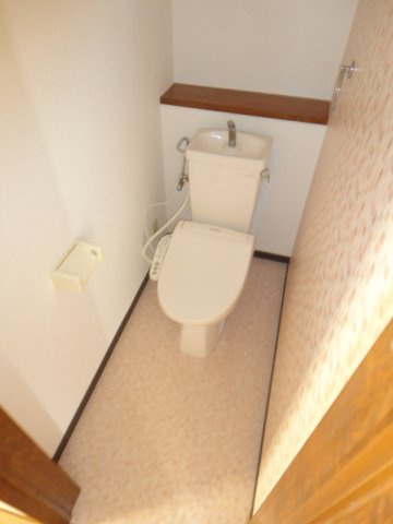 高砂市阿弥陀町生石のアパートのトイレ|温水洗浄便座付き