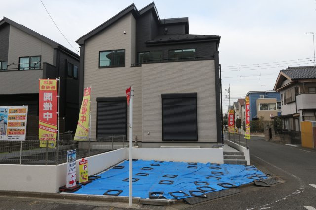 【GRAFARE　ZEH水準仕様】小平市栄町７期の外観|太陽光パネル搭載ZEH水準住宅♪