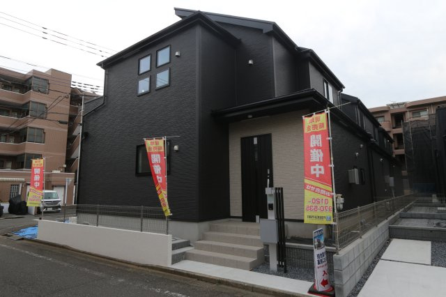 【GRAFARE　ZEH水準仕様】小平市栄町７期の外観|敷地面積42坪超♪カースペース２台♪