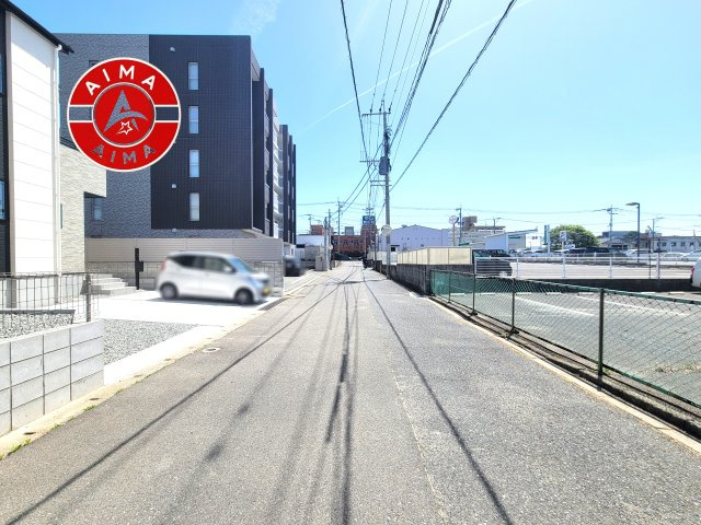古賀市天神4丁目第3-1棟（1号棟）の外観|前面道路含む現地の写真です。