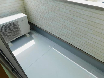 【バルコニー】 | メゾン・プラシード | バルコニーからの眺めを楽しみながら食事をしませんか