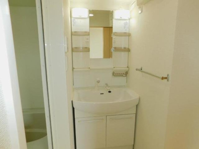 【洗面所】 | メゾン・プラシード | 使いやすい洗面所です