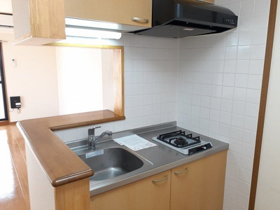 【キッチン】 | パレ・ニューみやの | コンパクトなキッチンで掃除もラクラク