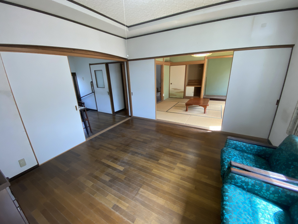 丹波市氷上町横田の中古一戸建の居間・リビング|8帖
