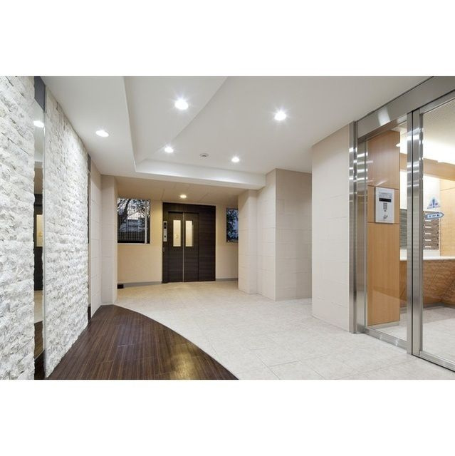 レフィナードのエントランス