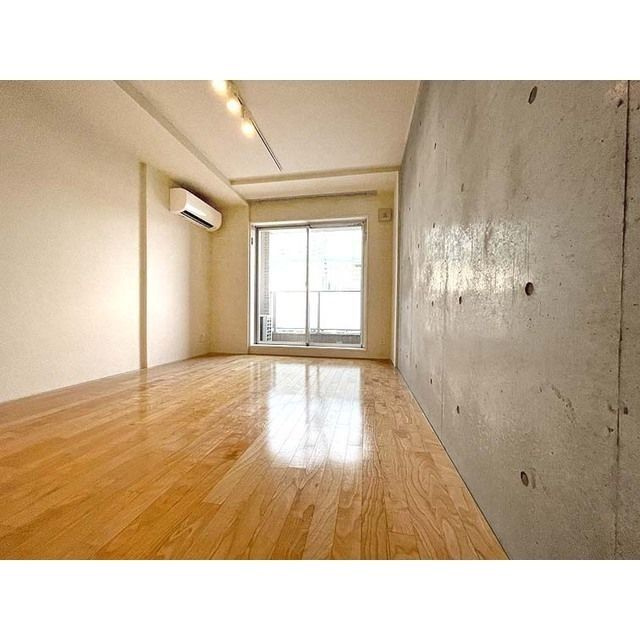 レフィナードの居間・リビング