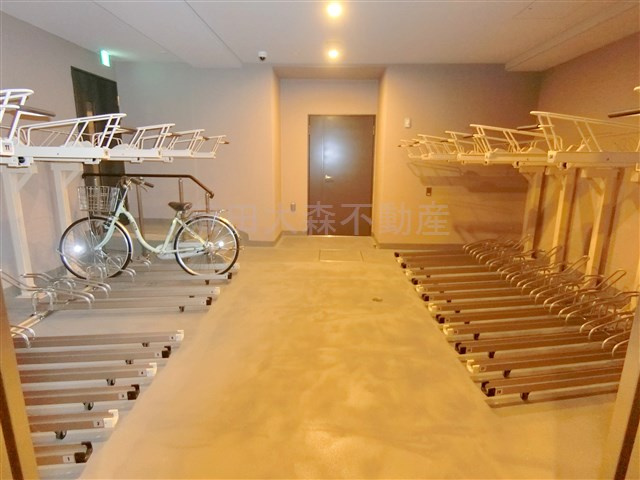 リテラス蒲田のその他共用部分|屋根付き駐輪場